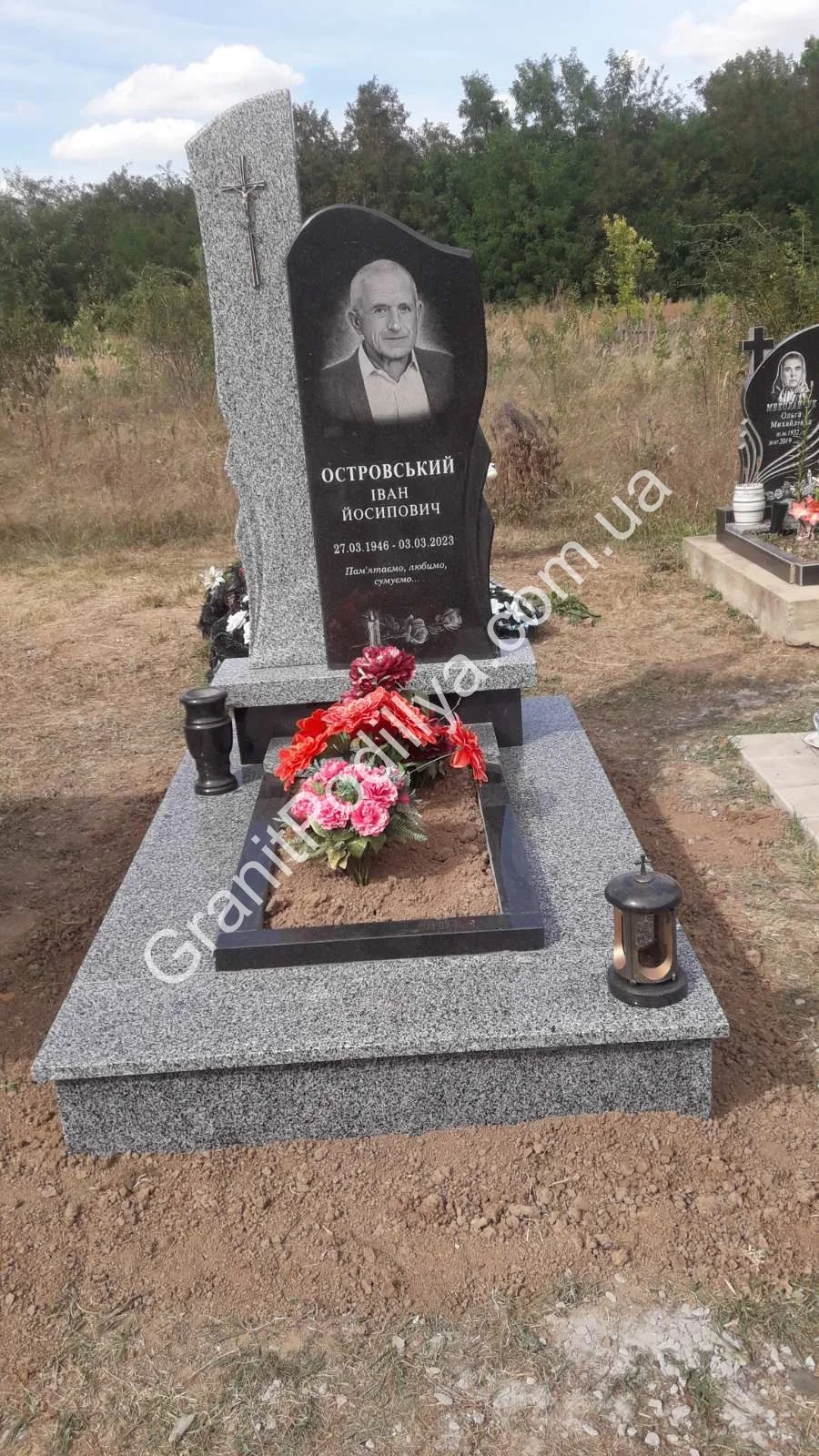 Подвійний пам'ятник з граніту - Кам'янець-Подільський | GranitPodillya